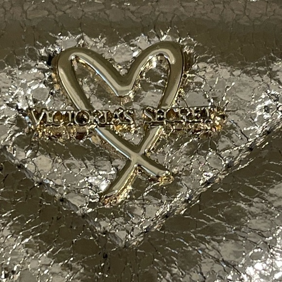 Victoria’s Secret Gold Metallic Accordion Wallet NWT - Picture 3 of 12